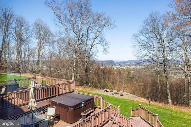 1299 EDISON HEIGHTS RD, Sunbury, PA 17801