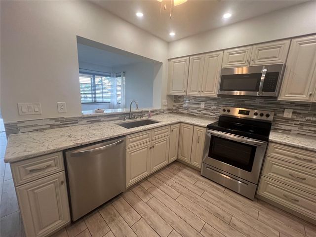 110 SINCLAIR STREET SE, Port Charlotte, FL 33952