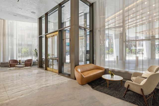 255 Hennepin Avenue 3404, Minneapolis, MN 55401