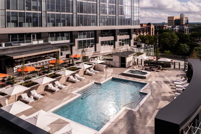 255 Hennepin Avenue 3404, Minneapolis, MN 55401