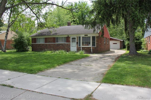28051 Stuart Avenue, Southfield, MI 48076