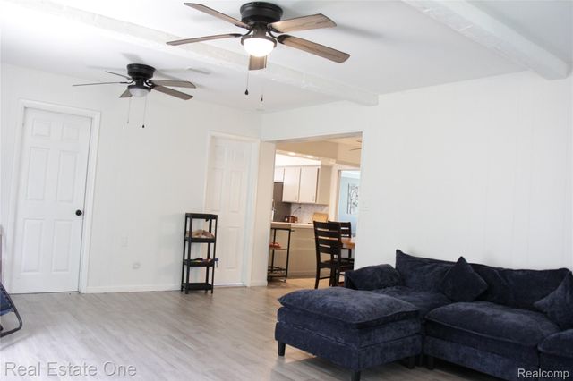 28051 Stuart Avenue, Southfield, MI 48076
