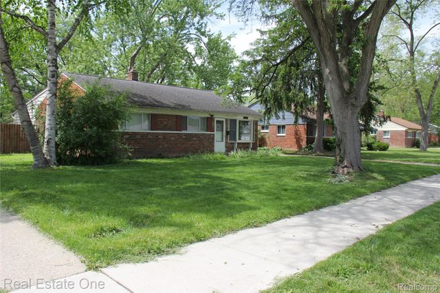 28051 Stuart Avenue, Southfield, MI 48076