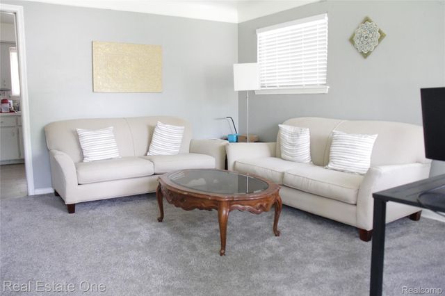 28051 Stuart Avenue, Southfield, MI 48076