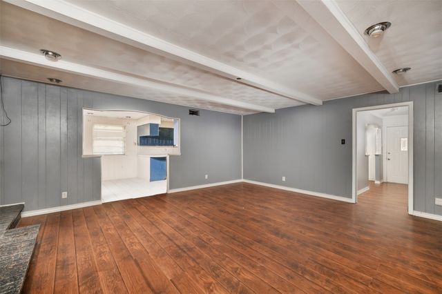 6607 Autumn Woods Trail, Dallas, TX 75232