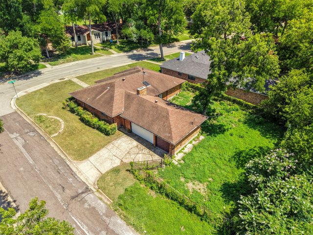 6607 Autumn Woods Trail, Dallas, TX 75232