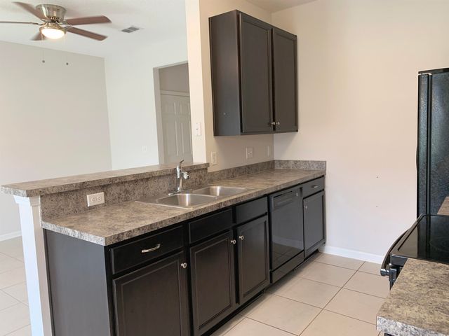 87 Moultrie Village Ln, St Augustine, FL 32086