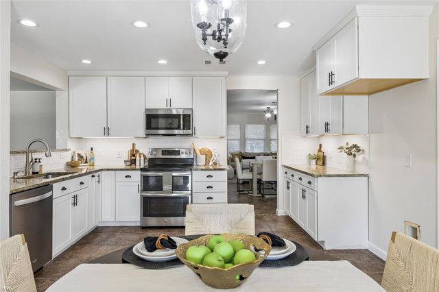 1718 Amistad WAY, Round Rock, TX 78665