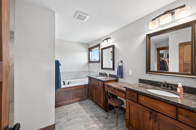 1858 Laramee Lane, Centerville, MN 55038