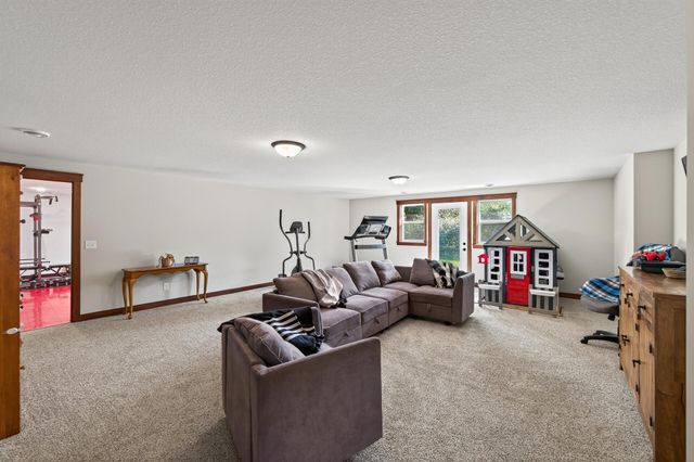 1858 Laramee Lane, Centerville, MN 55038