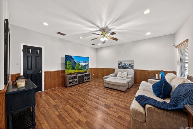 2030 Oak Crown, San Antonio, TX 78232