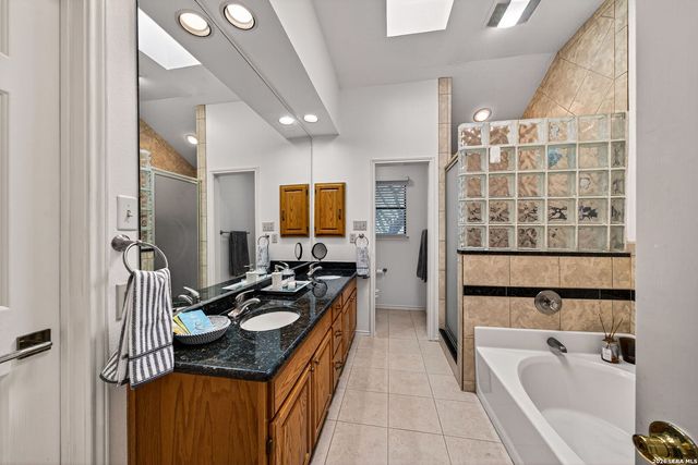 2030 Oak Crown, San Antonio, TX 78232