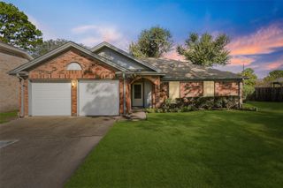 9402 Walnut Glen Drive, Houston, TX 77064