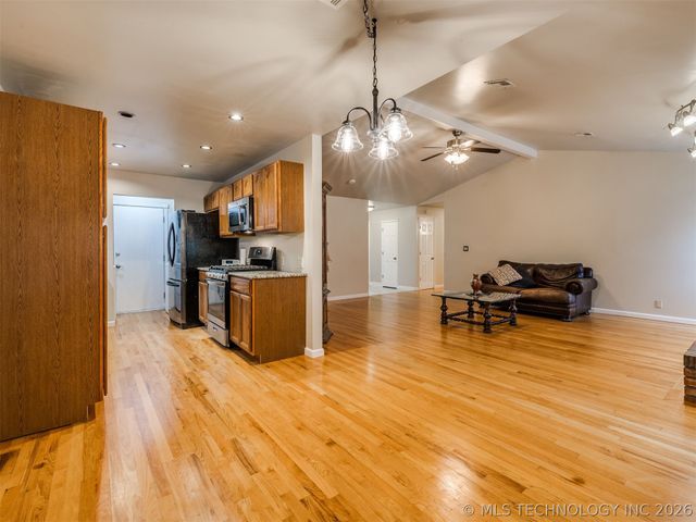 9208 E 93rd Street, Tulsa, OK 74133