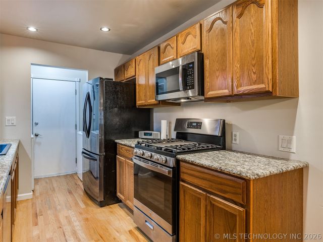 9208 E 93rd Street, Tulsa, OK 74133