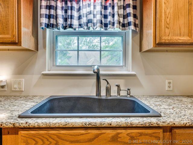 9208 E 93rd Street, Tulsa, OK 74133