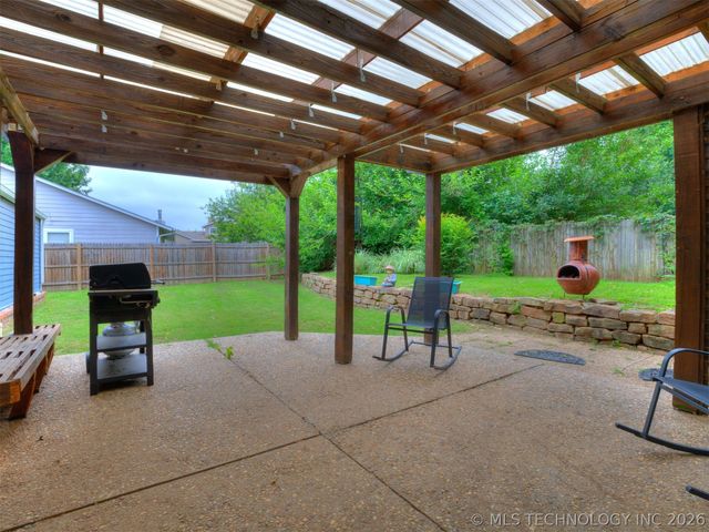 9208 E 93rd Street, Tulsa, OK 74133