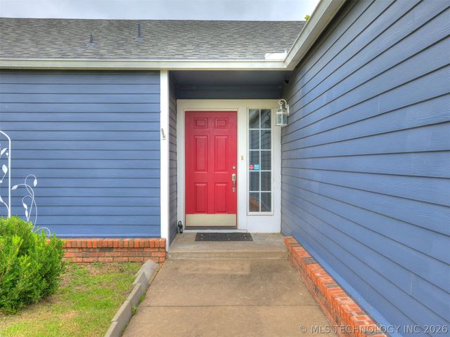 9208 E 93rd Street, Tulsa, OK 74133