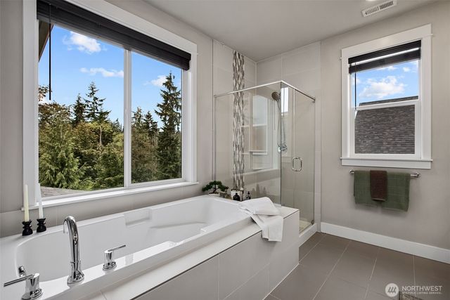 31327 43rd Place SW, Federal Way, WA 98023