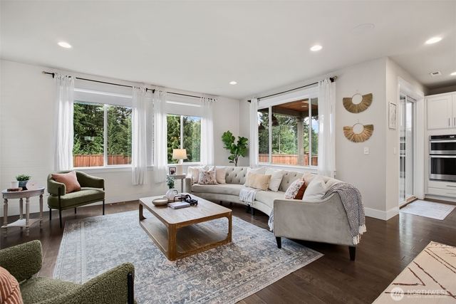 31327 43rd Place SW, Federal Way, WA 98023