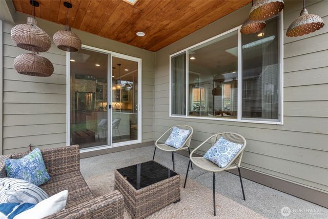 31327 43rd Place SW, Federal Way, WA 98023
