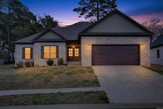15 Denali Dr, Cabot, AR 72023