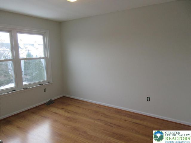 1289 Forest Road, Whitehall Twp, PA 18052