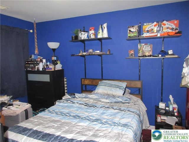 1289 Forest Road, Whitehall Twp, PA 18052