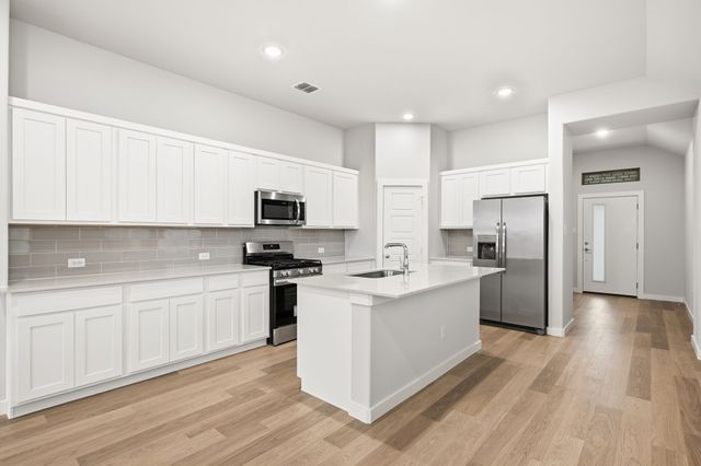 405 Green Gables Drive, Princeton, TX 75071