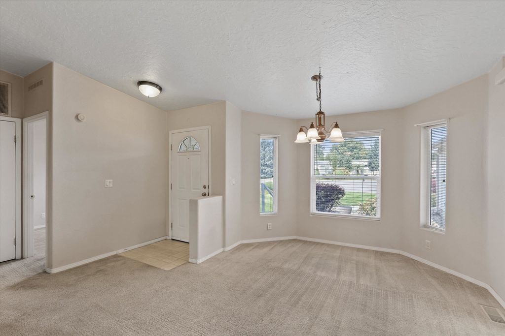 16612 E Nixon Ct, Spokane Valley, WA 99037 photo 3