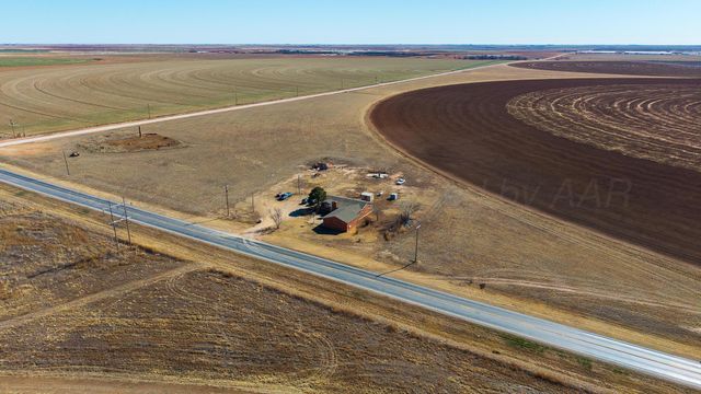 1790 FM 145, Hart, TX 79043