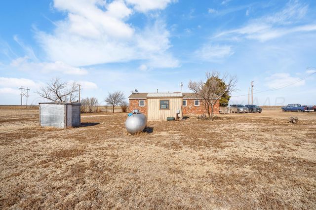 1790 FM 145, Hart, TX 79043