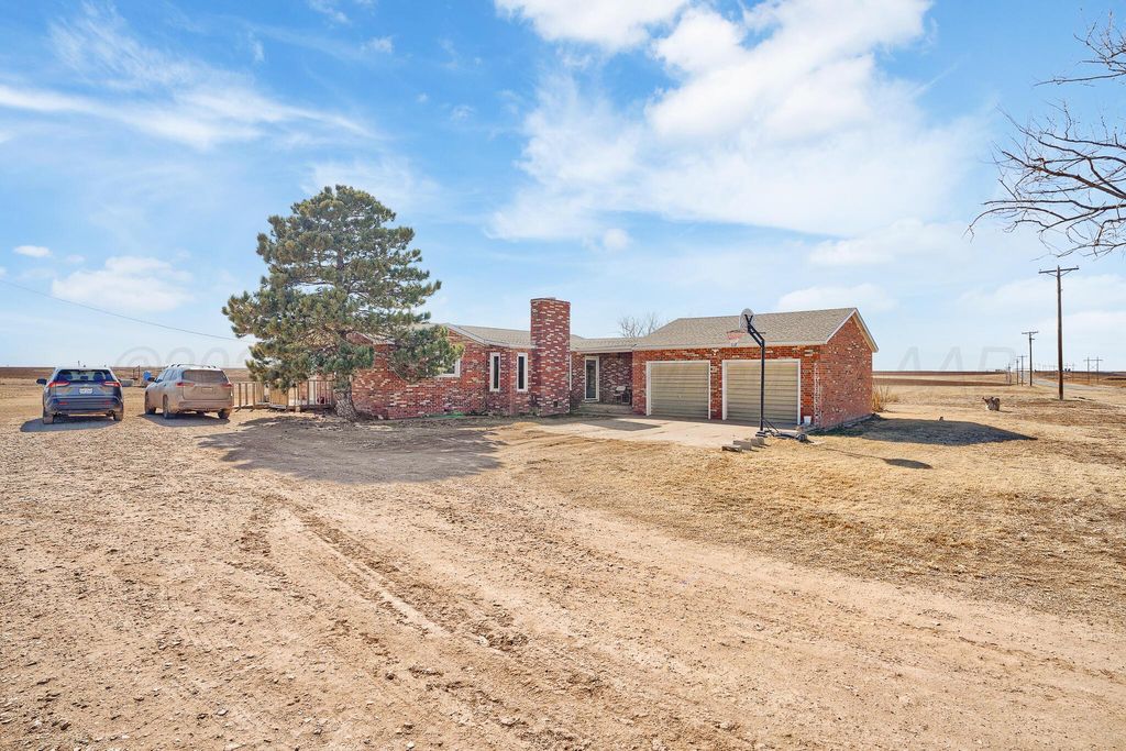 1790 FM 145, Hart, TX 79043