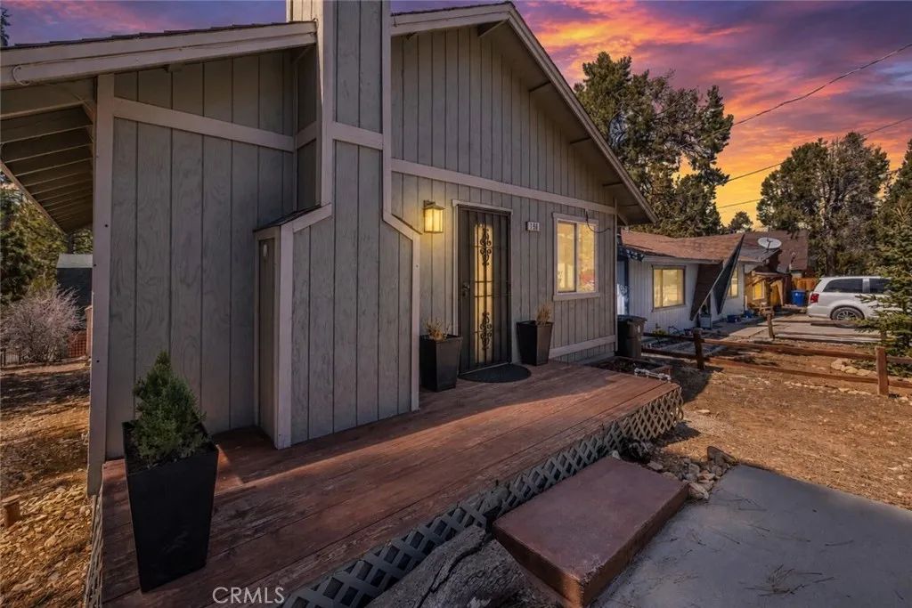 196 Sunset Lane, Sugarloaf, CA 92386