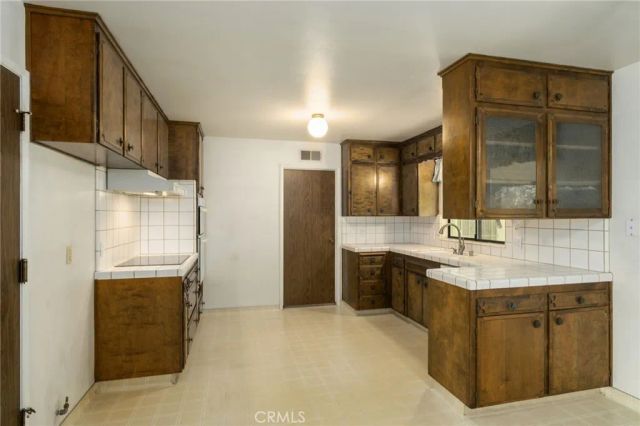6697 N Teilman, Fresno, CA 93711