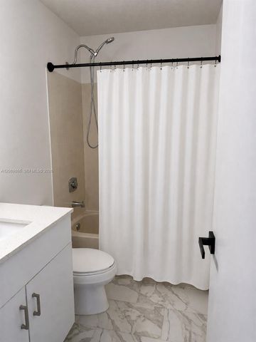 4500 SW 68th Ct Circle 5-3, Miami, FL 33155