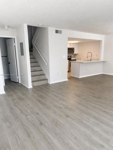 4500 SW 68th Ct Circle 5-3, Miami, FL 33155