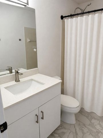 4500 SW 68th Ct Circle 5-3, Miami, FL 33155