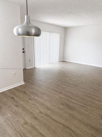 4500 SW 68th Ct Circle 5-3, Miami, FL 33155