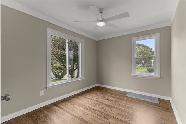 24601 Carlysle Street, Dearborn, MI 48124