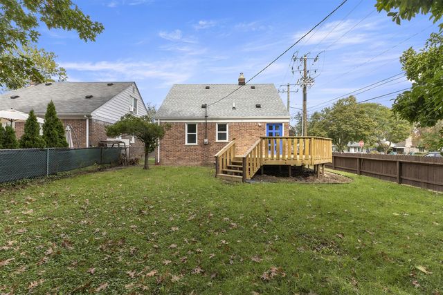 24601 Carlysle Street, Dearborn, MI 48124