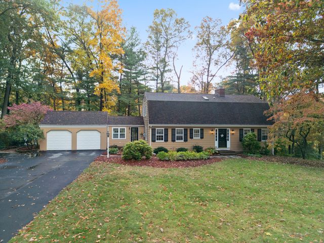 89 Goodrich Road, Glastonbury, CT 06033