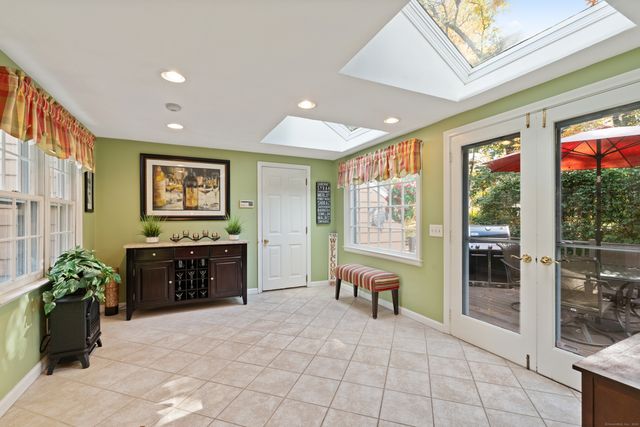 89 Goodrich Road, Glastonbury, CT 06033