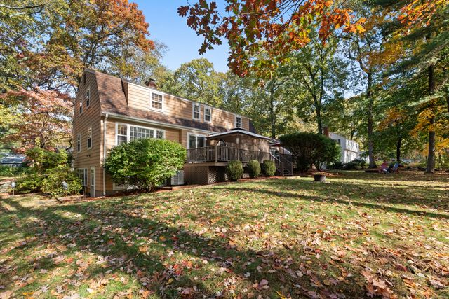 89 Goodrich Road, Glastonbury, CT 06033