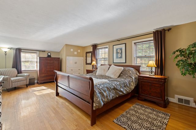 89 Goodrich Road, Glastonbury, CT 06033