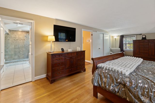 89 Goodrich Road, Glastonbury, CT 06033