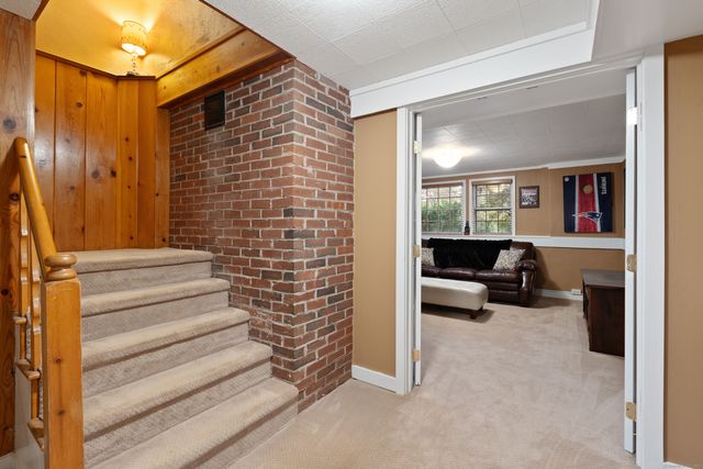 89 Goodrich Road, Glastonbury, CT 06033