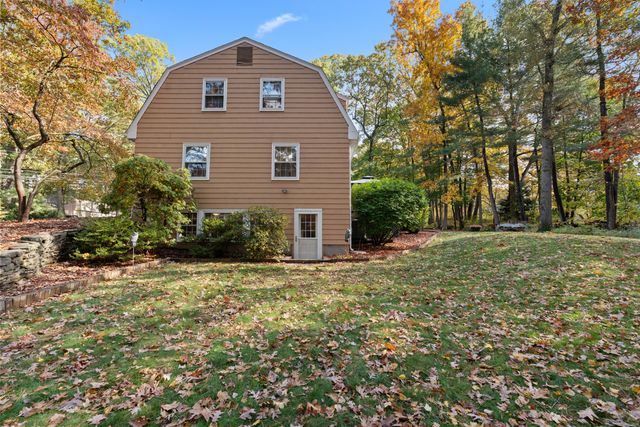89 Goodrich Road, Glastonbury, CT 06033