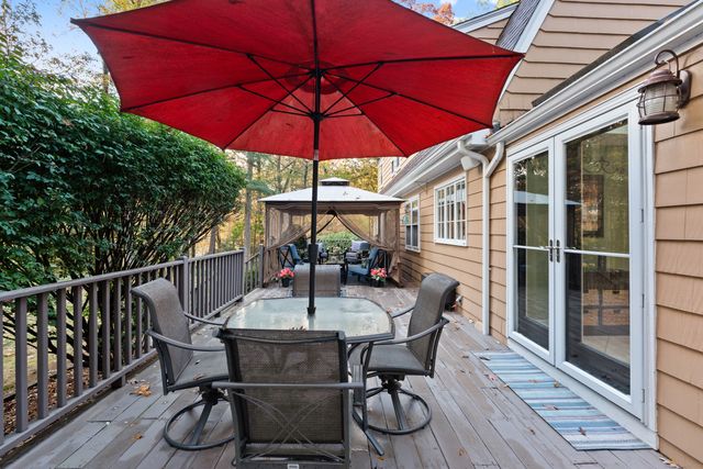 89 Goodrich Road, Glastonbury, CT 06033