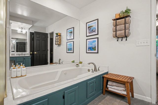 17991 Sable Ridge Drive, South Bend, IN 46635